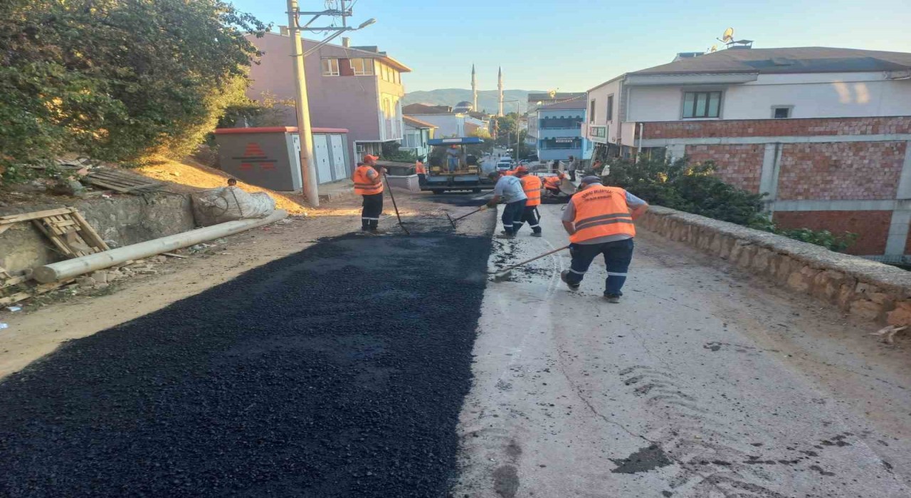 Körfezde 2 mahalleye 210 ton sıcak asfalt