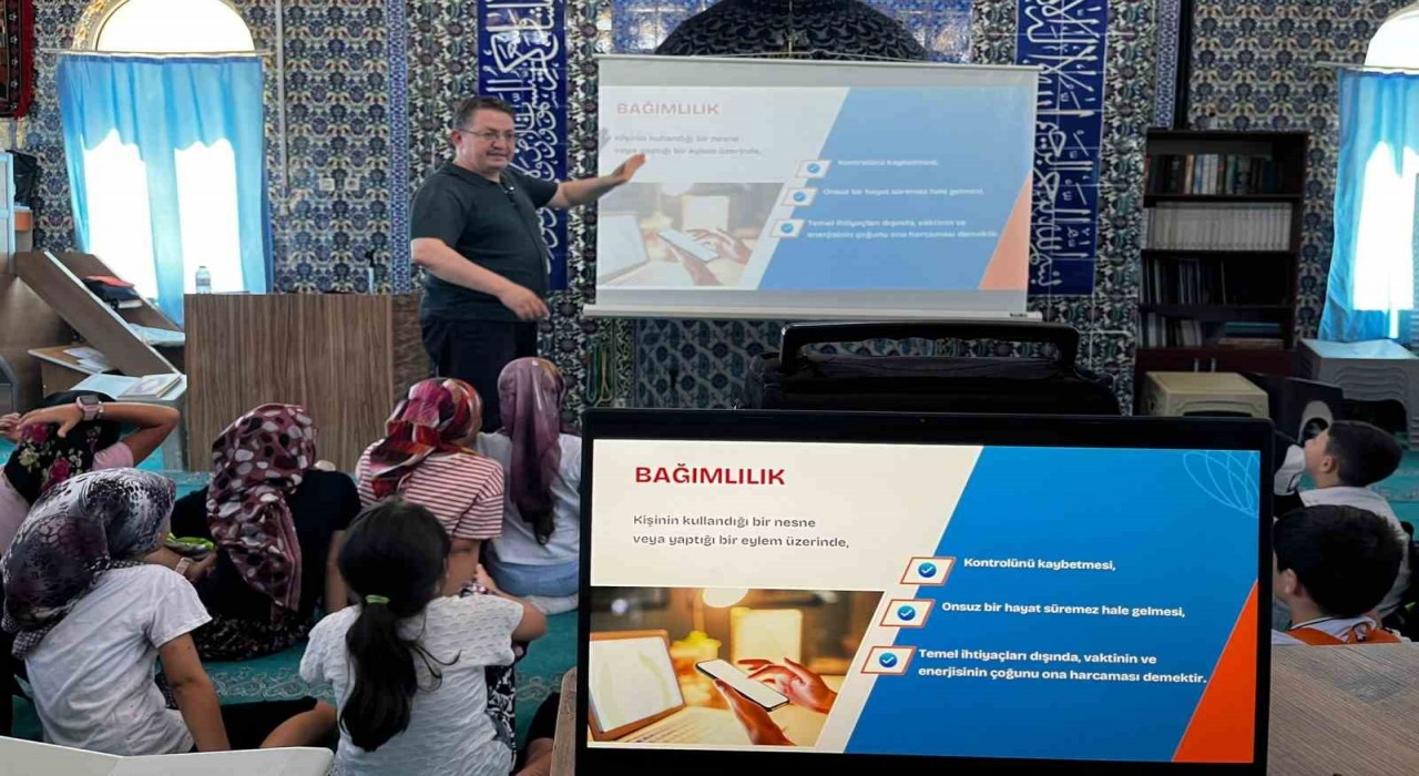Köşkte bağımlılıkla mücadele semineri