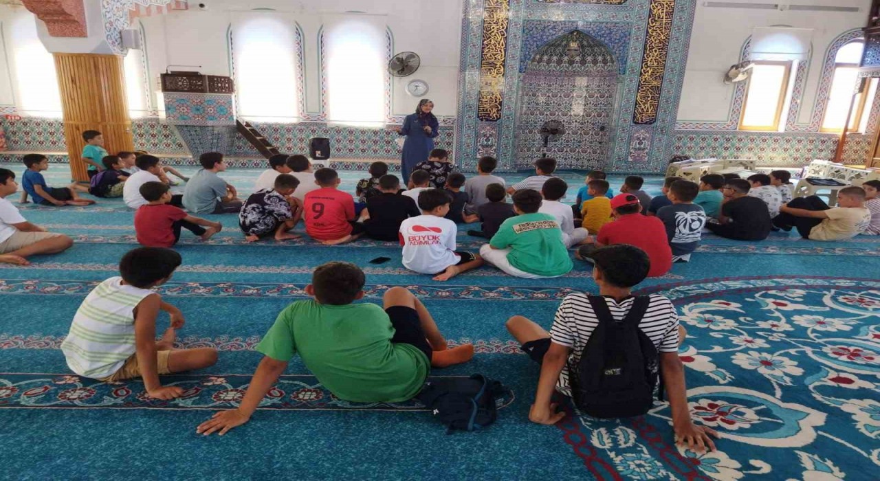 Köyceğizde Kuran Kursu öğrencilerine seminer verildi