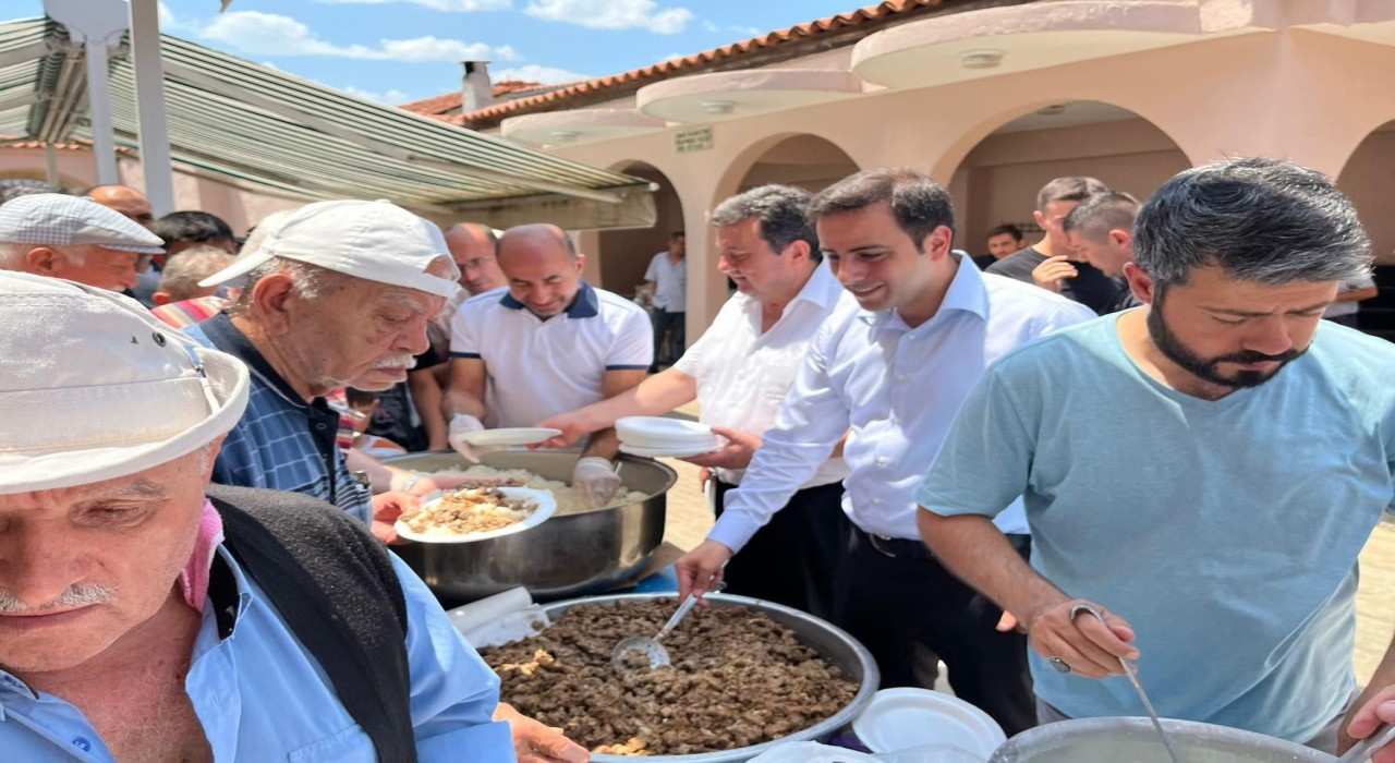 Kulada 15 Temmuz Şehitleri dualarla anıldı