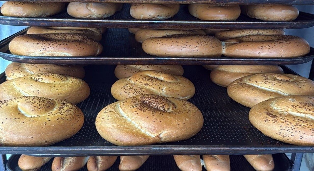 Kurtalanda bir işletme vatandaşa destek için ekmek fiyatını düşürdü