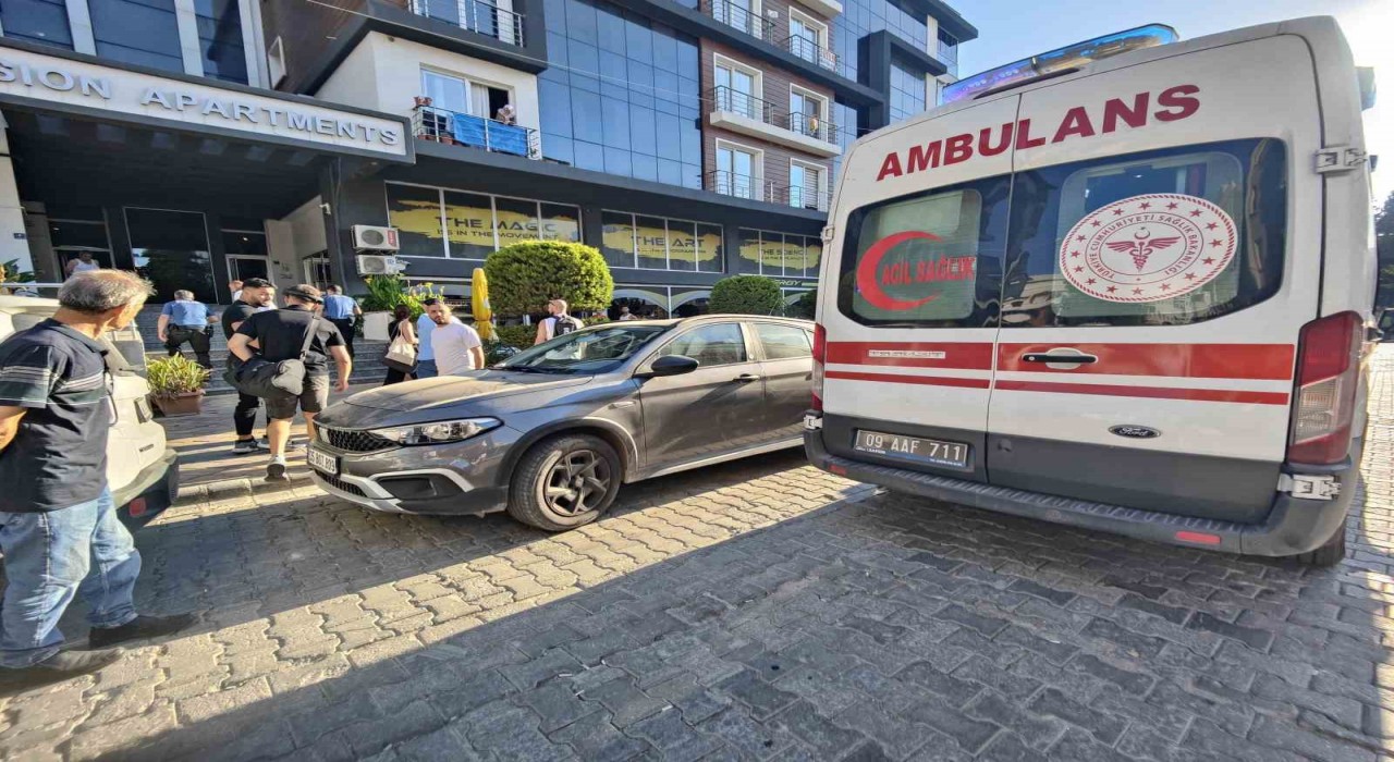 Kuşadasında kiracı dehşeti: Ev sahibini bıçakladı