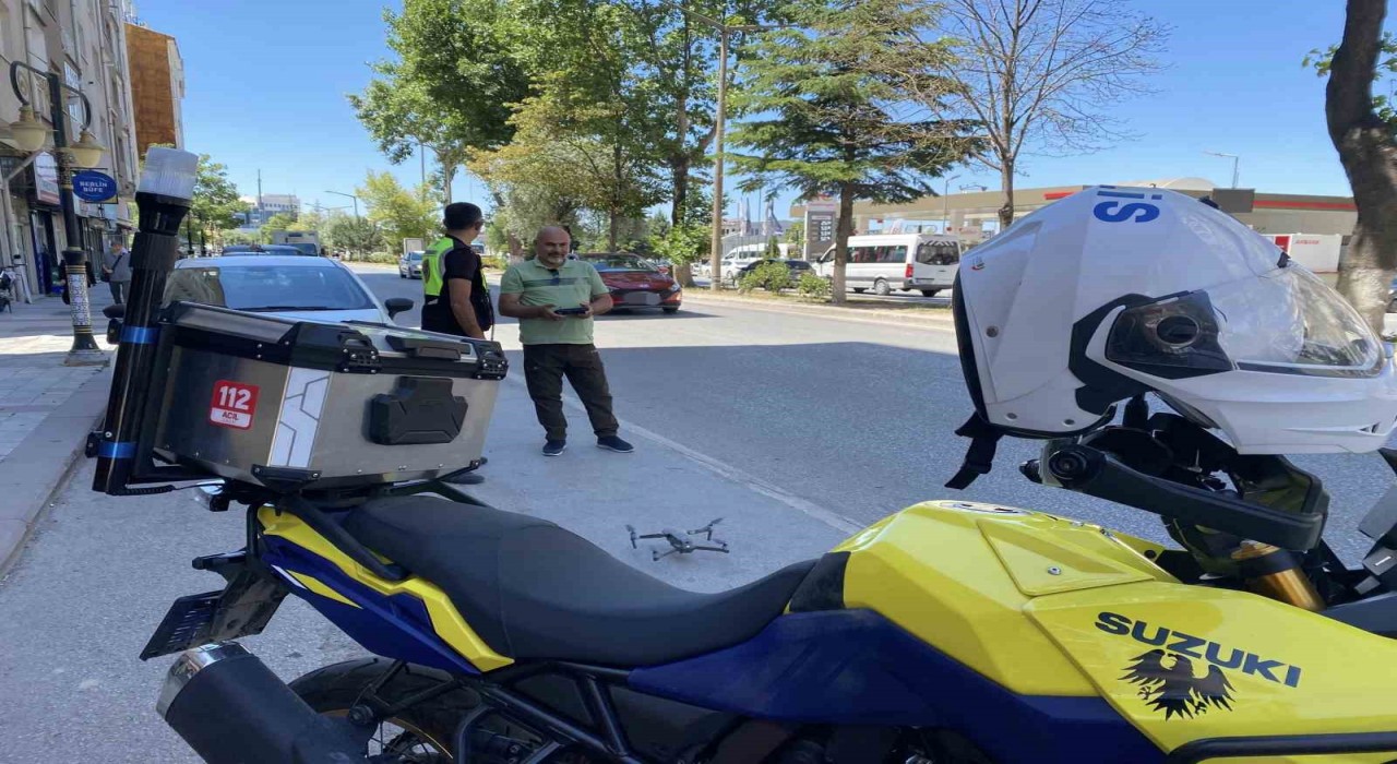 Kütahyada dron destekli trafik denetimi