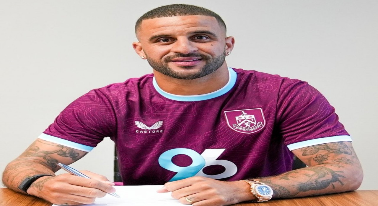 Kyle Walker, Burnleyye transfer oldu