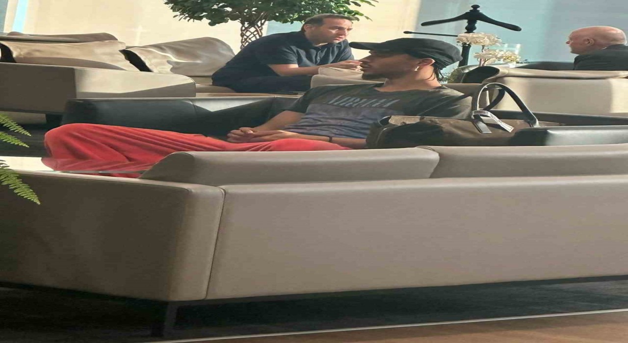 Leroy Sane, İstanbula geldi