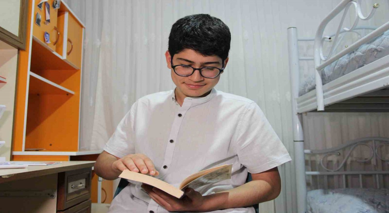 LGSde Türkiye 1incisisi olan öğrenci: 7nci sınıfın yaz tatilinden sınav gününe kadar her gün çalıştım