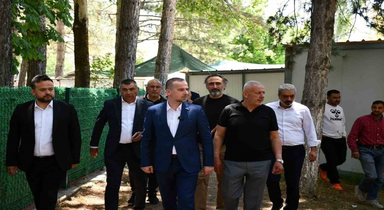 MAGİNDER heyeti Doğanşehirde esnaf ve vatandaşlarla buluştu