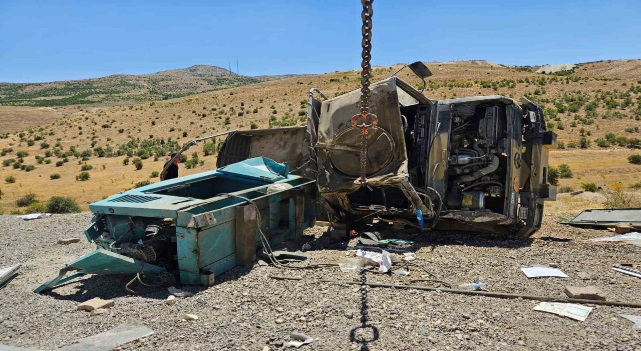 Akçadağ’da Trafik Kazası: 1 Asker Şehit, 1 Yaralı