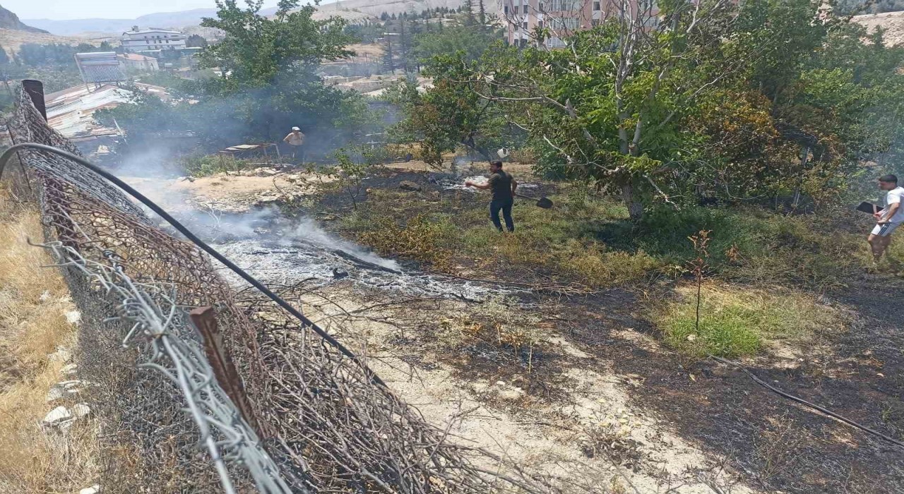 Malatyada bahçe yangını