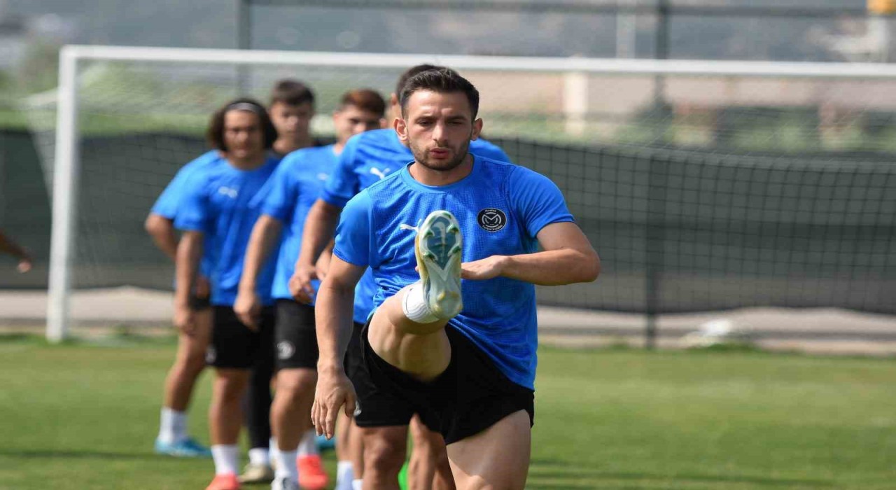 Manisa FKnın Afyonkarahisar kampı devam ediyor