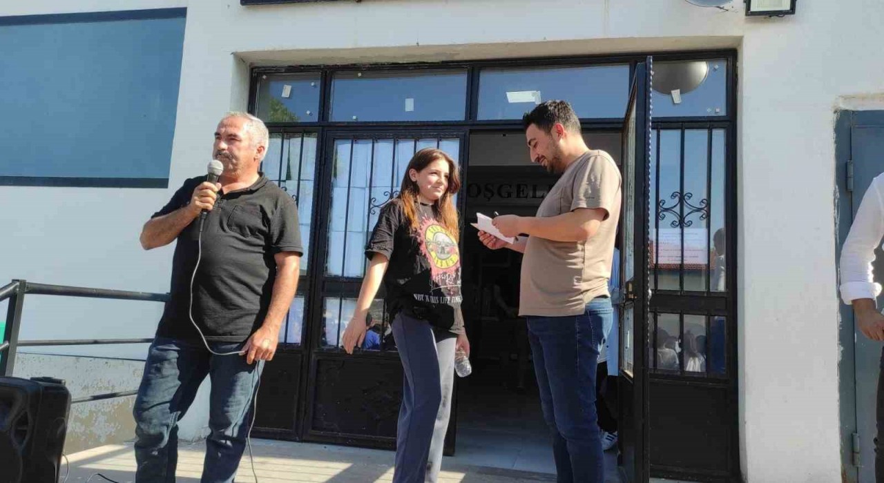 Manisada LGSde birinci olan 8 öğrenciden 3ü Turgutludan