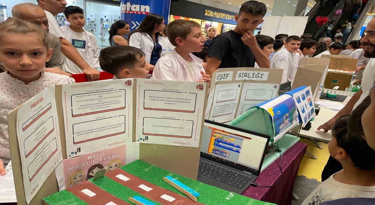 Mardian Mallda deneyap şenliği büyük ilgi gördü