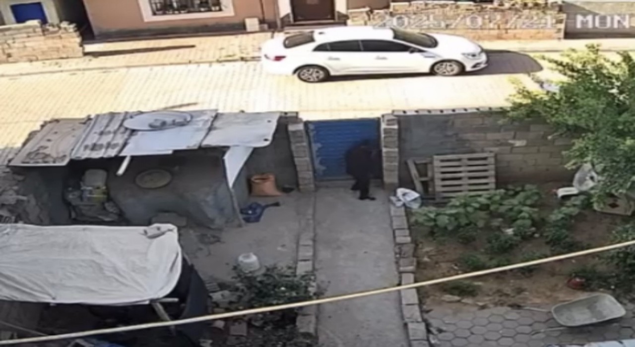 Mardinde hırsız iki ayrı evden 5 bin lira çaldı