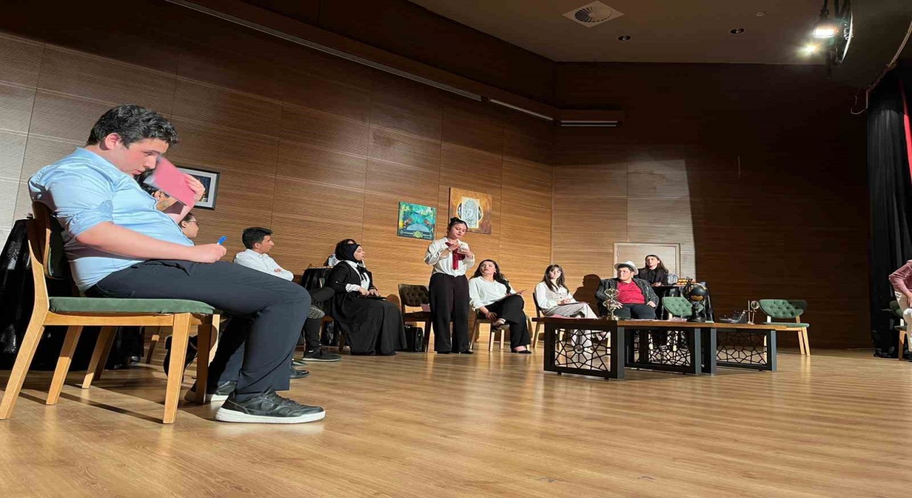 Melikgaziden kültür sanata destek