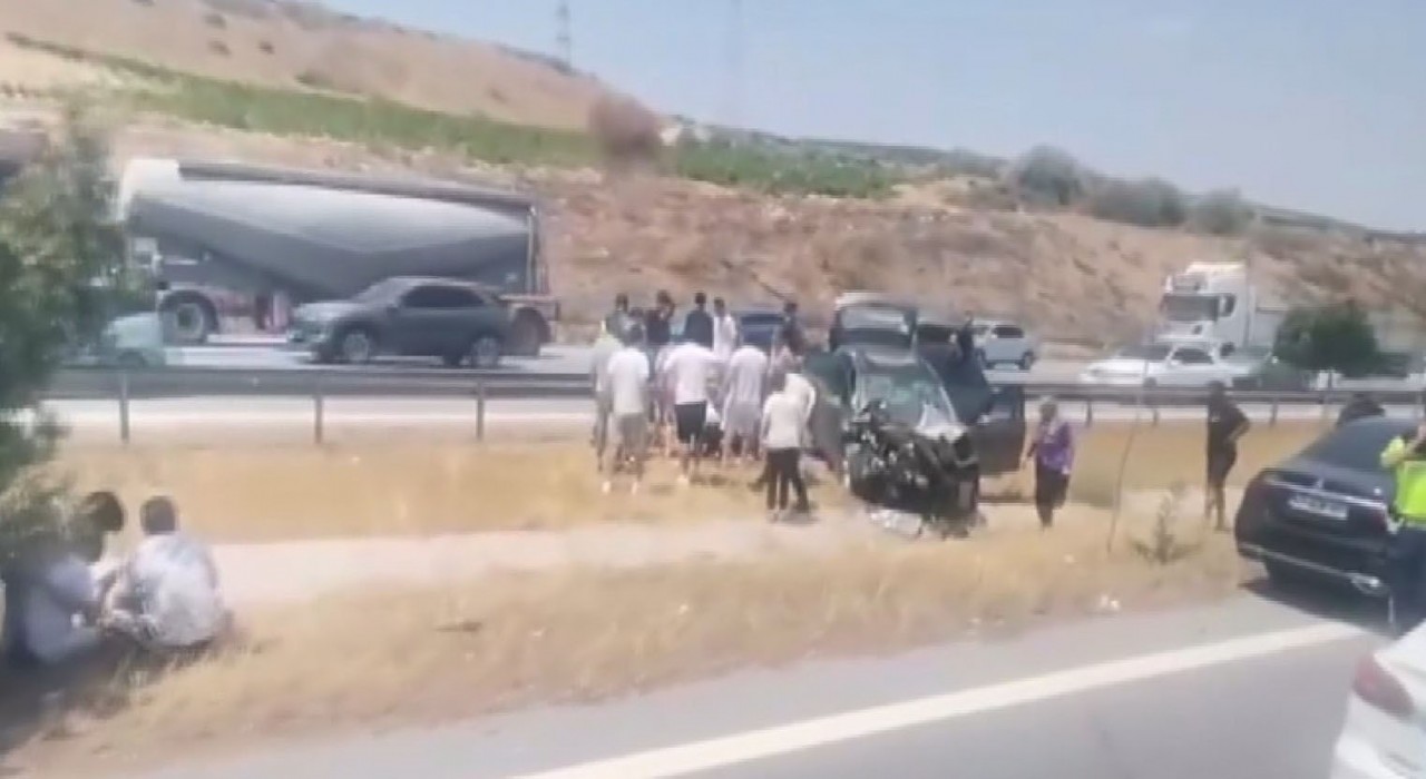 Mersinde trafik kazası: 1 ölü, 3 yaralı