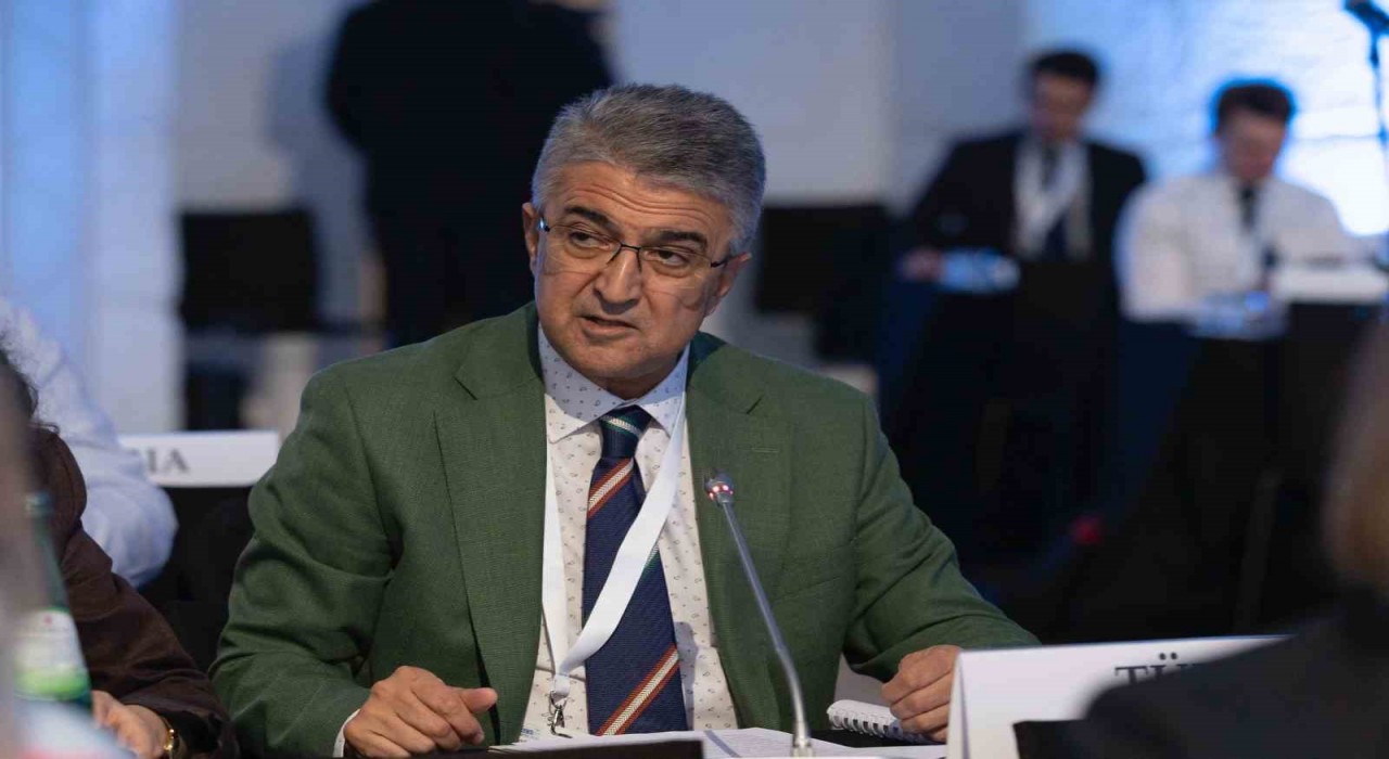 MHP Erzurum Milletvekili Kamil Aydın, Portoda Agitpa genel kuruluna seslendi