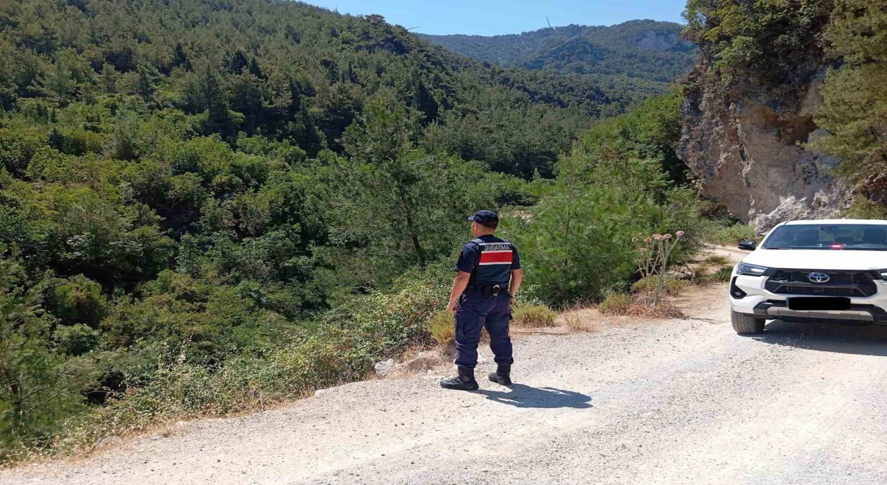 Milli Parkta yasak alana giren 12 kişiye 35 bin lira ceza