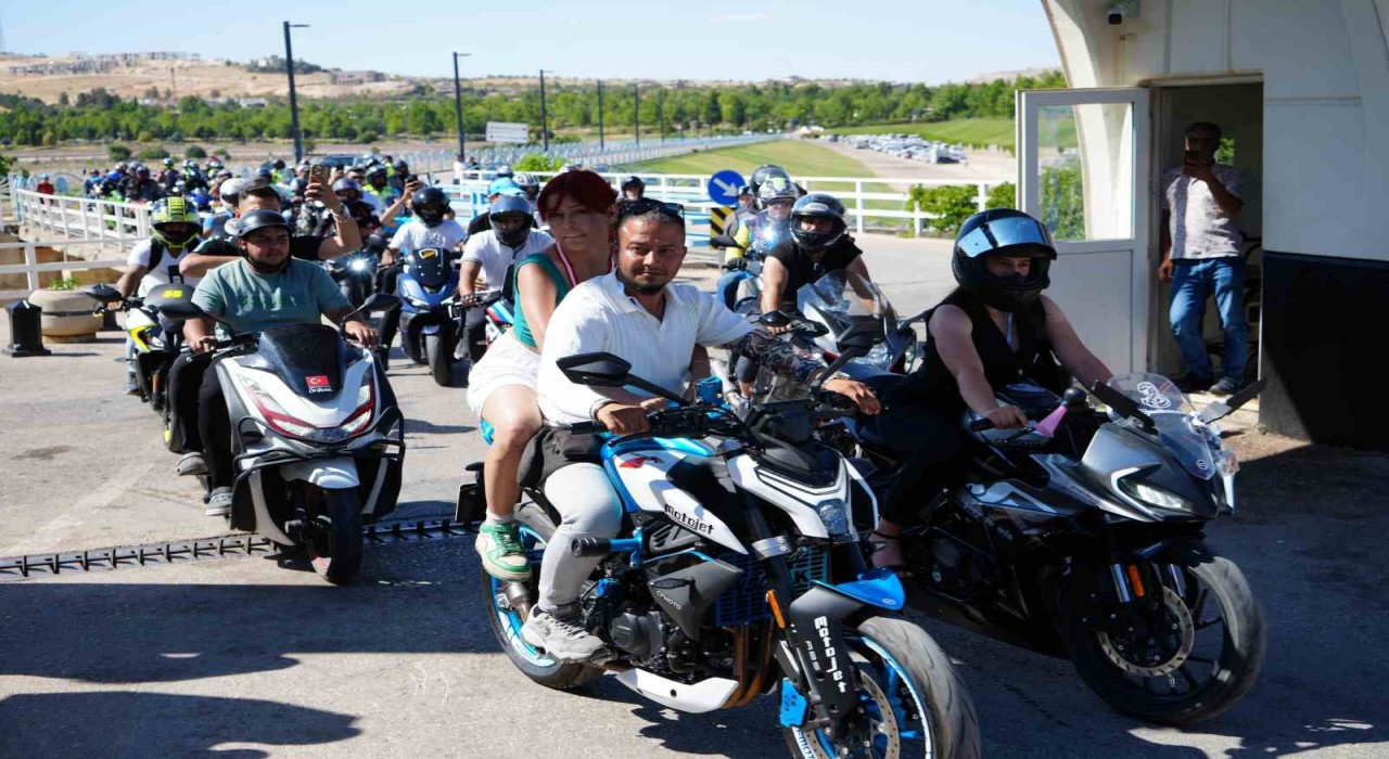 Motosiklet tutkunları Gaziantepte buluştu