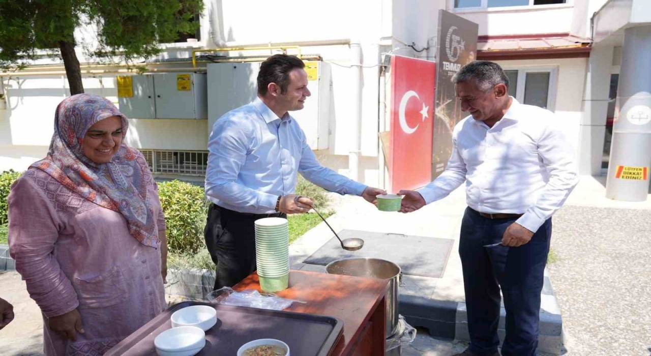 Muğlada geleneksel aşureyle gönüller bir oldu