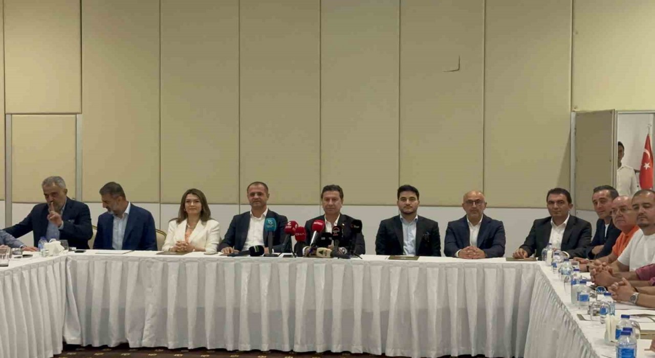 Muğlaspor ilk yönetim kurulu toplantısını Marmariste yaptı: ‘Hedef önce birlik, sonra 1.lig