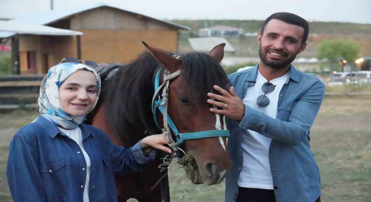 Muşta geleneksel atlı sporlara ilgi artıyor