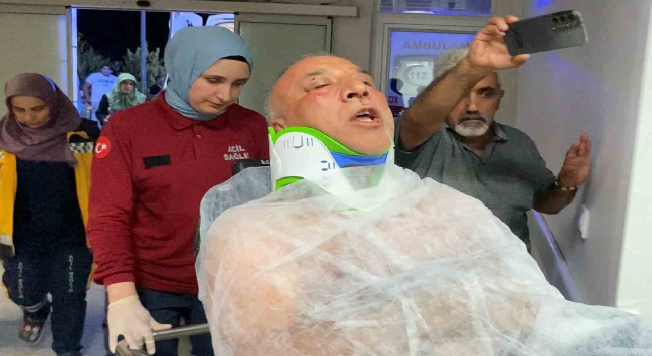 Müziğin sesini kısın diyen emekli polis memurunu darbedip bıçakladı