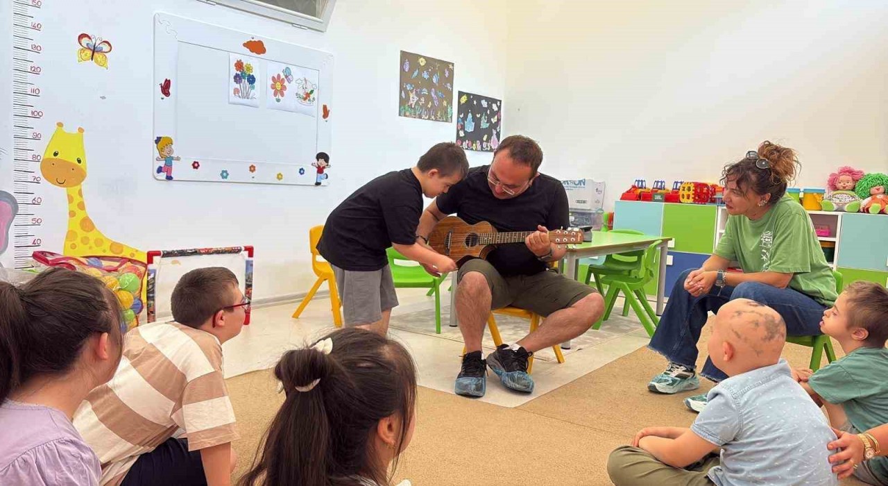 Odunpazarı Belediyesinden engelli bireylere drama atölyesi