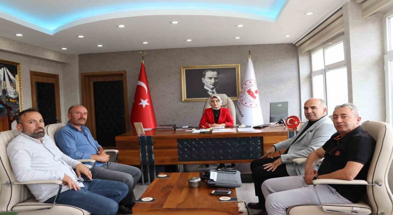Olur Kaymakamı Semanur Kalkana nezaket ziyareti