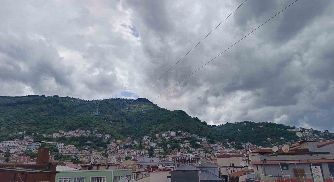 Ordu için ‘çok kuvvetli ve şiddetli yağış uyarısı