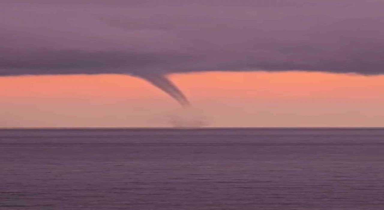 Orduda denizde hortum: O anlar cep telefonu kamerasına yansıdı