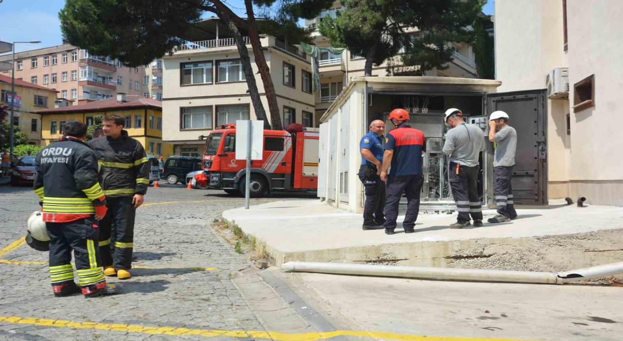 Orduda trafo patladı, çevrede panik yaşandı