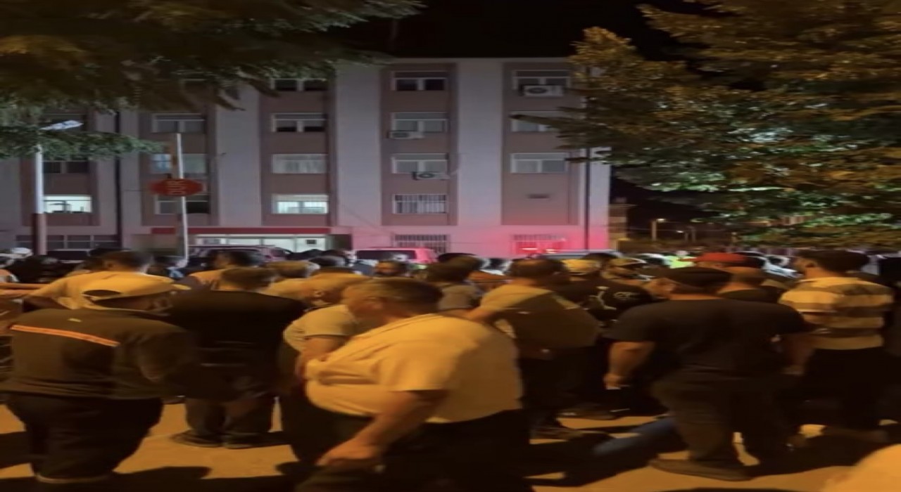 Orman yangını sebebiyle 6 köyün boşaltıldığı Harmancıkta gerginlik