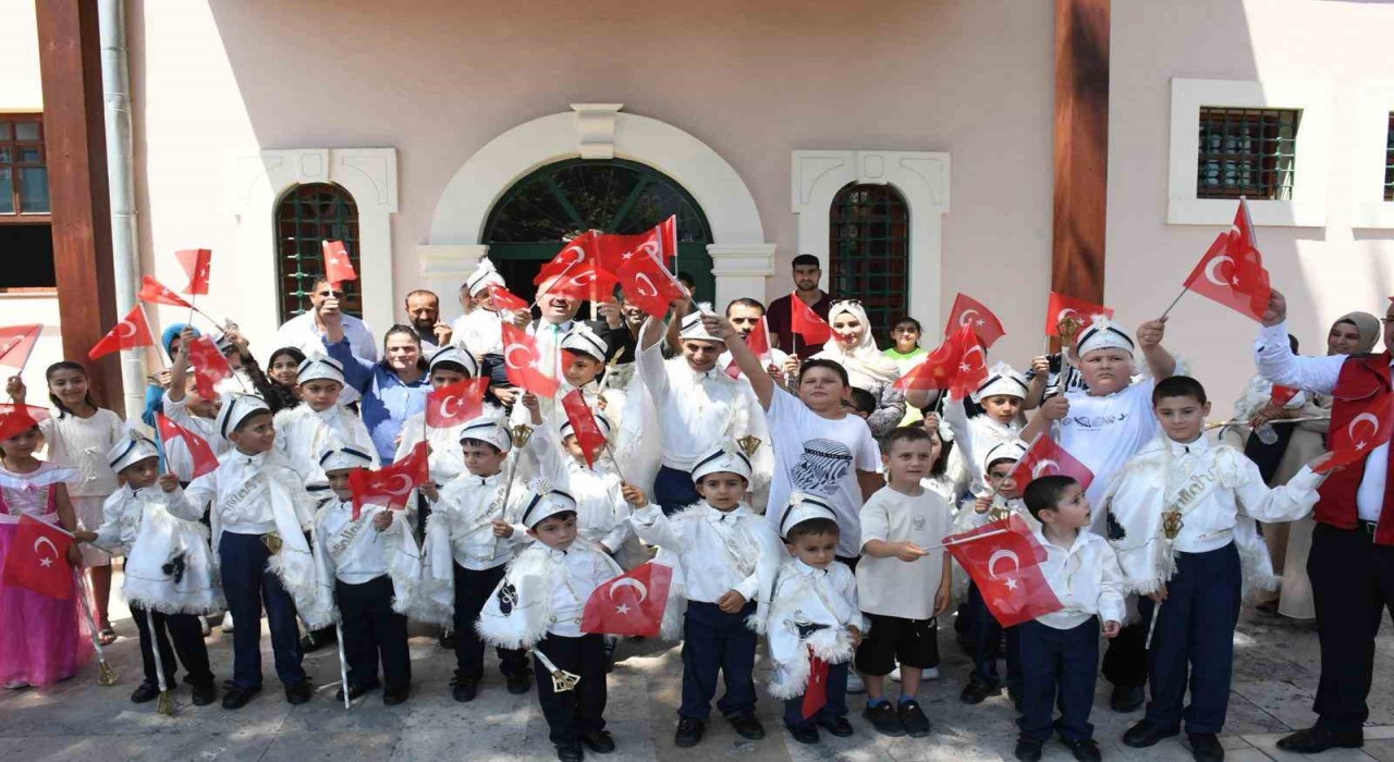 Osman Gazinin sünnet olduğu Kuyulu Mescitte 529 yıllık gelenek yaşatıldı