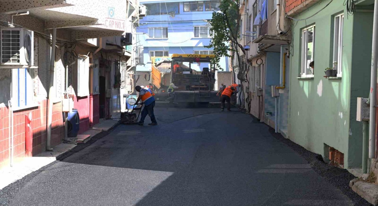 Osmangazinin yollarında yoğun asfalt mesaisi