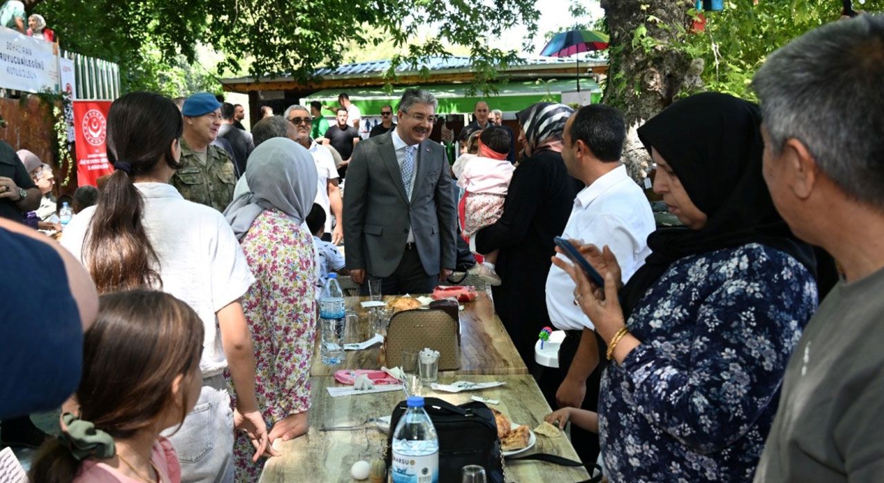 Osmaniye Valisi Yılmaz, Koruyucu Aile Günü’nde Ailelerle Buluştu