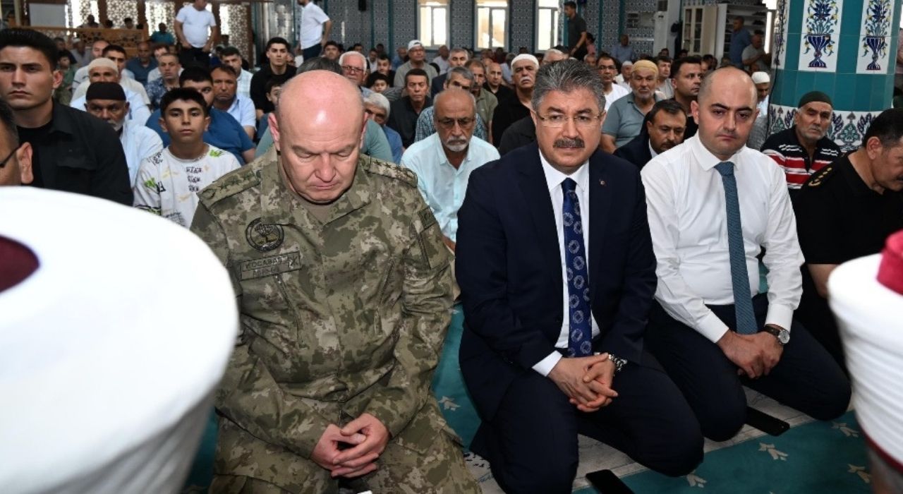 Osmaniye’de 15 Temmuz Şehitleri İçin Mevlit Programı Düzenlendi