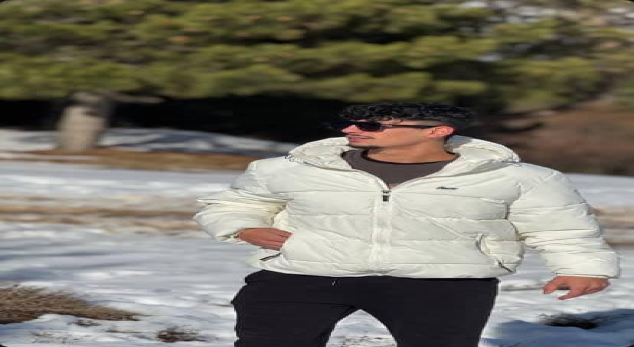 Otomobille çarpışan motosikletli genç hayatını kaybetti