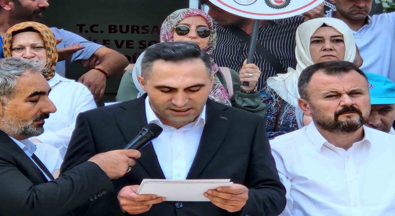 Öz Sağlık İş Sendikası, işverenin sunduğu teklifi protesto etti