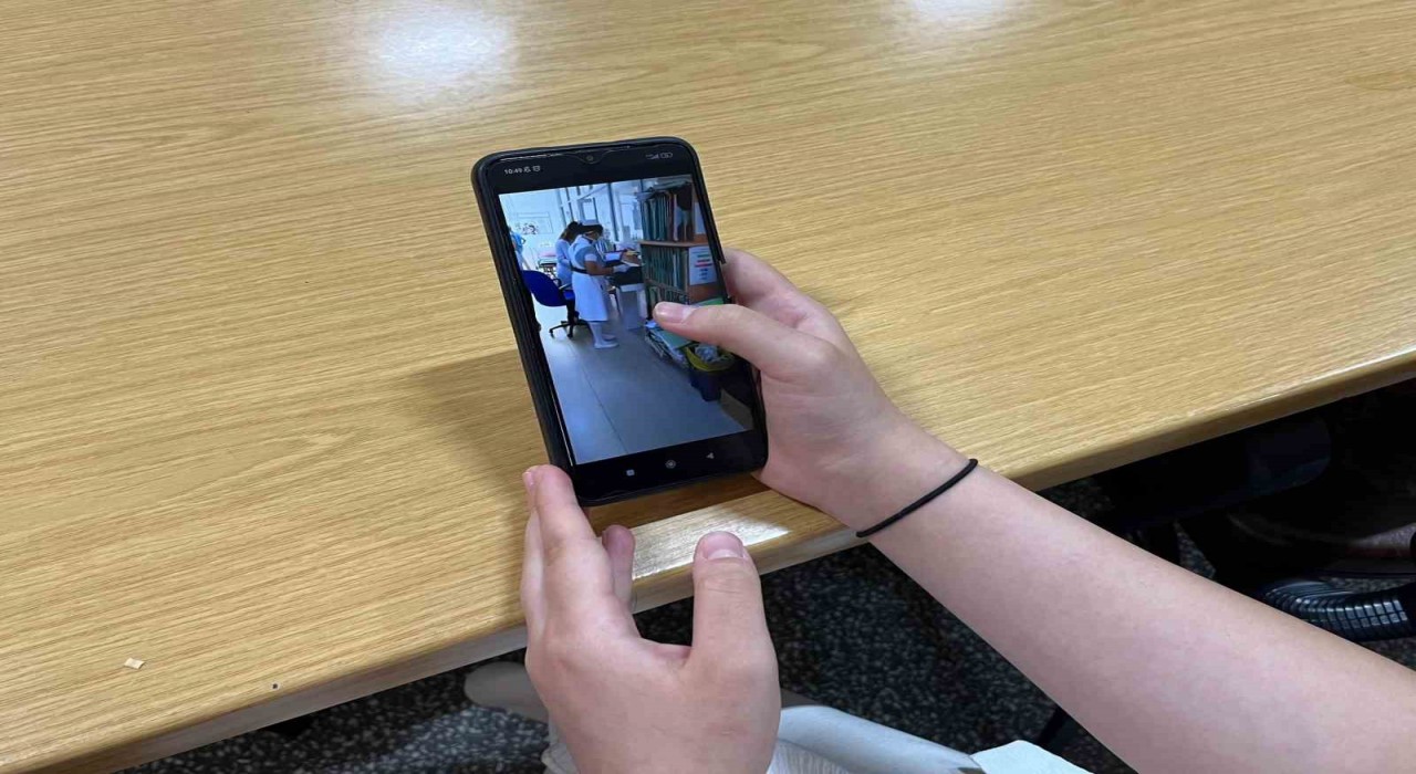 (ÖZEL) Lise öğrencisi Nursemin Sri Lankada gönüllü sağlık hizmeti verdi