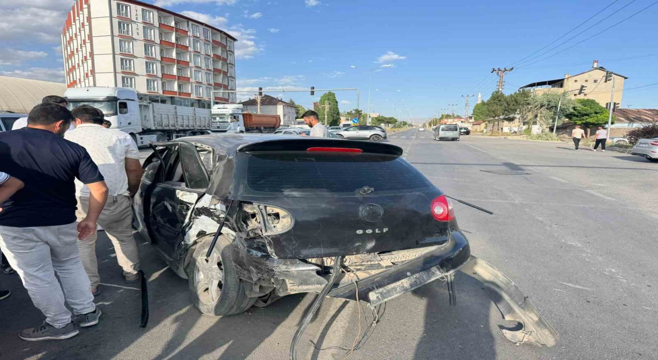 Patnosta trafik kazası: 3 yaralı