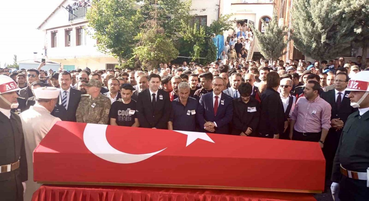 Pençe-Kilit şehidi Malatyada son yolculuğuna uğurlandı