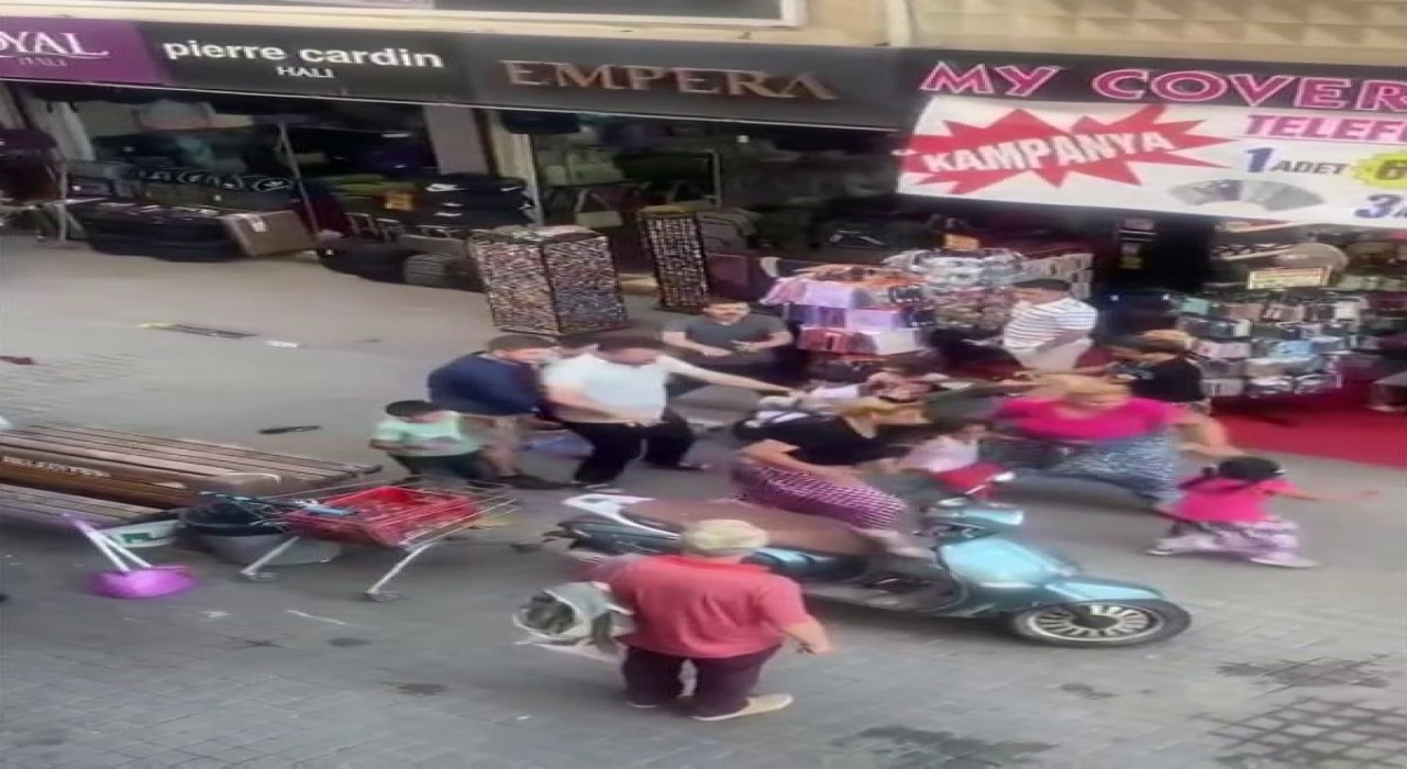 Pendikte kadınların saç saça baş başa kavgası