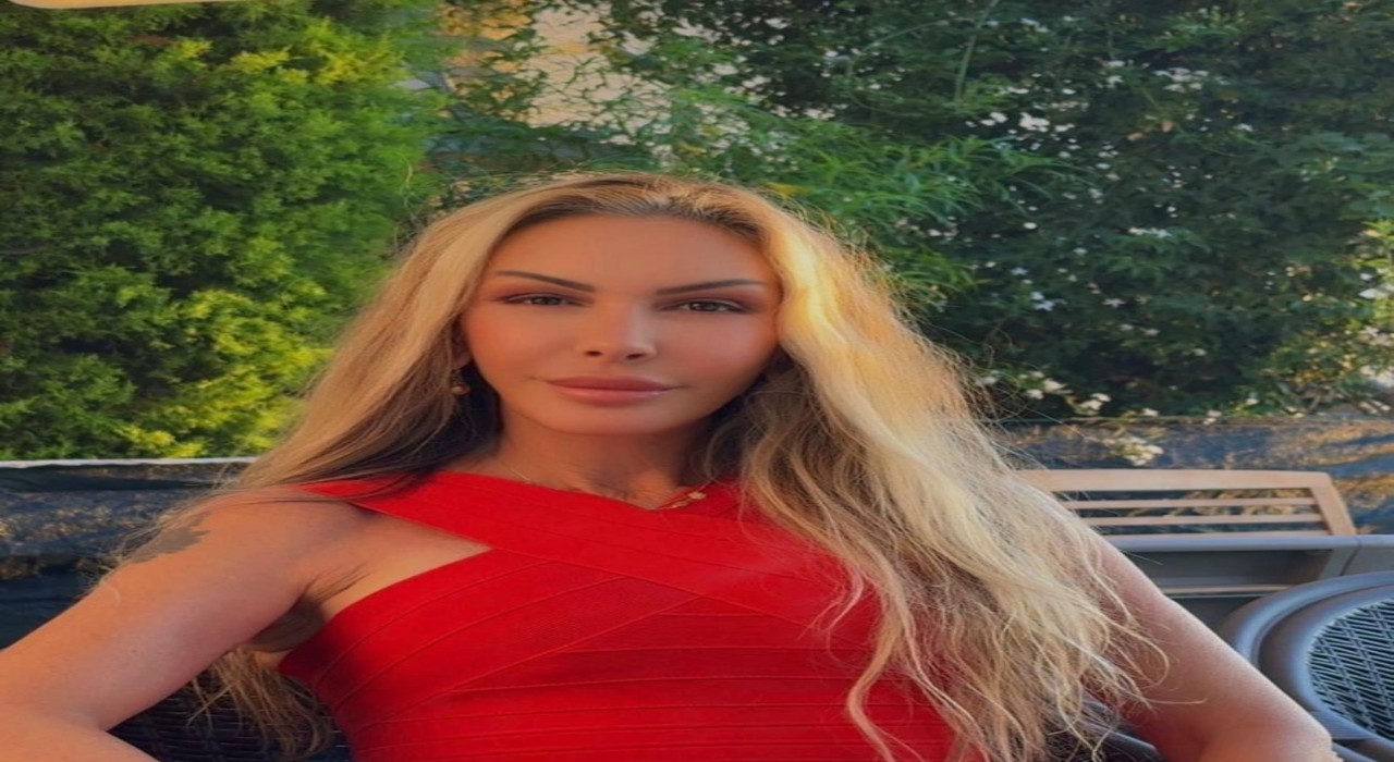 Petek Dinçözden sonra annesi de estetik ameliyat oldu: Son hali şaşırttı