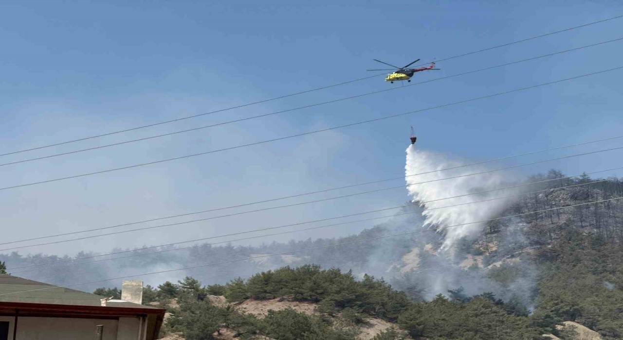 Sakarya Valiliği: Yangın kısmen kontrol altına alındı, soğutma sürüyor