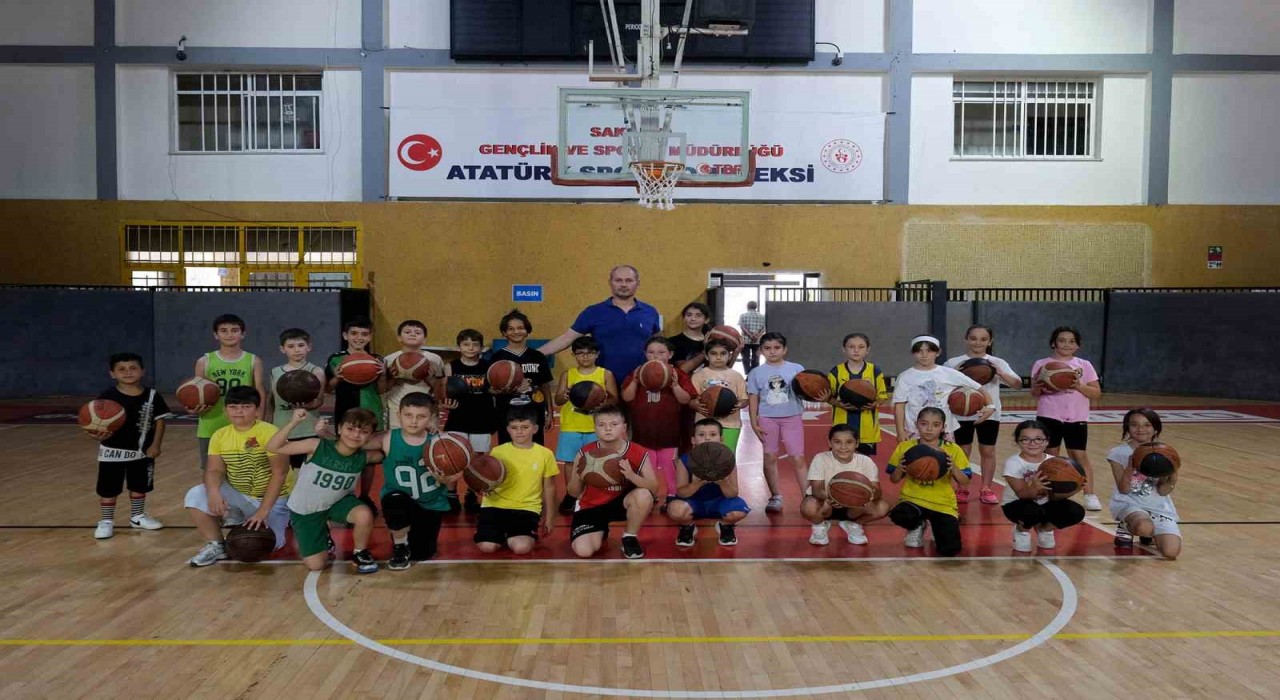 Sakaryada çocuklar sporun her dalında dolu dolu bir yaz tatiline başladı