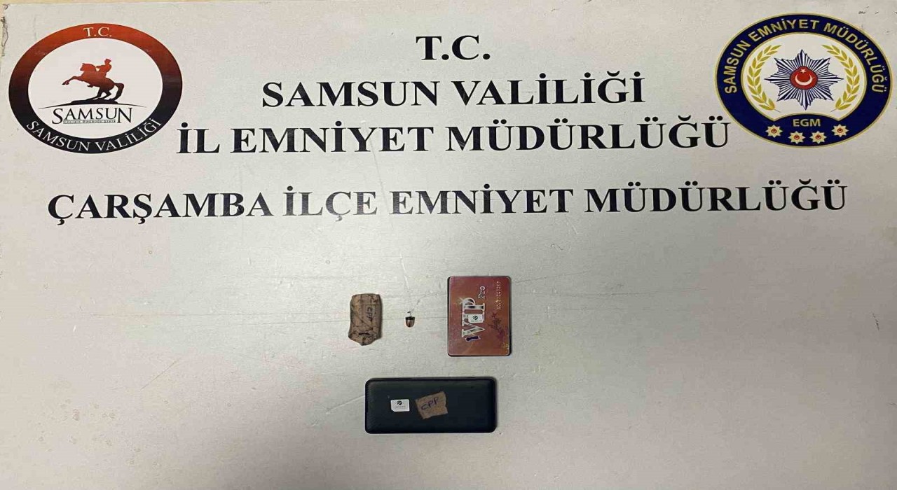 Samsunda bir kişi ehliyet sınavına kopya düzeneğiyle girerken yakalandı