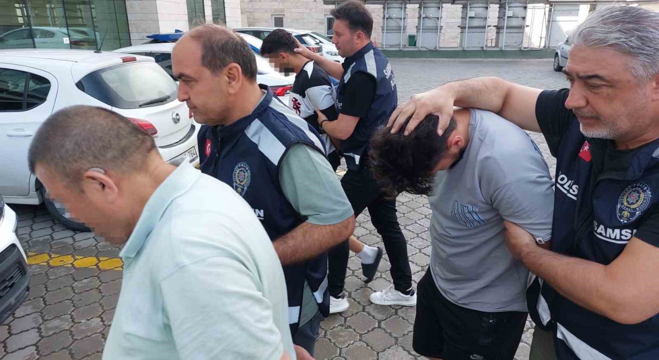 Samsunda park yeri kavgasında gözaltına alınan 3 kişi adliyeye sevk edildi