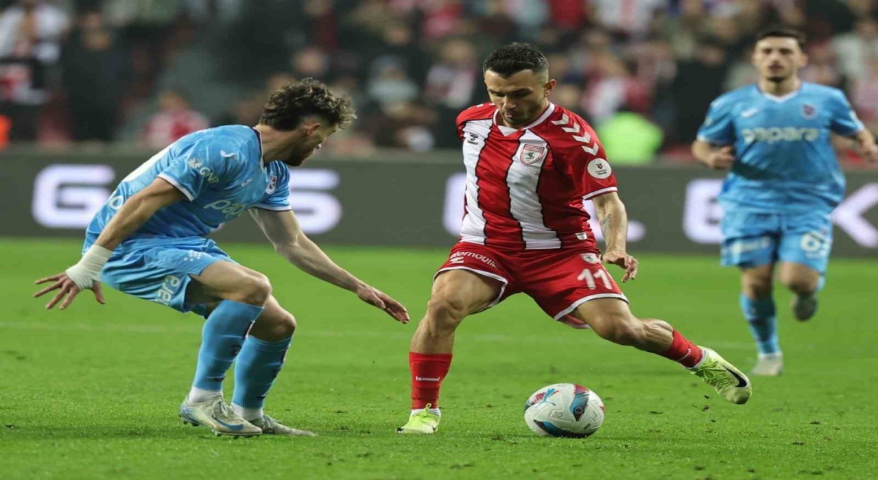 Samsunsporda Emre Kılınçın sözleşmesi uzatıldı