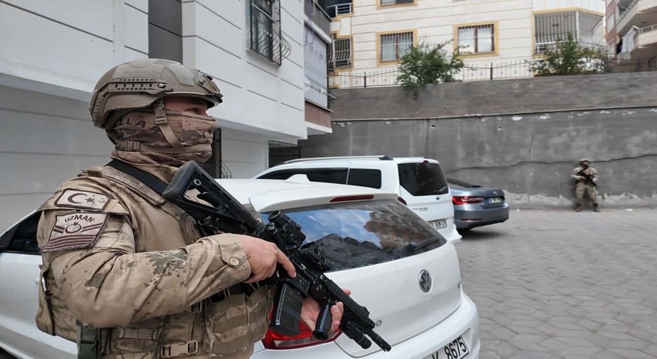 Şanlıurfa merkezli iki ilde DEAŞ operasyonu: 8 gözaltı