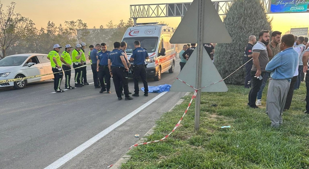 Şanlıurfada otomobilin çarptığı çocuk hayatını kaybetti